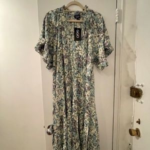 NWT GiGio Floral Dress